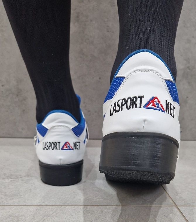 La sport dizačke cipele, bijelo-plave